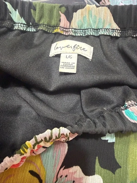 Love, fire. Off the shoulder dress, size large - Picture 5 of 7